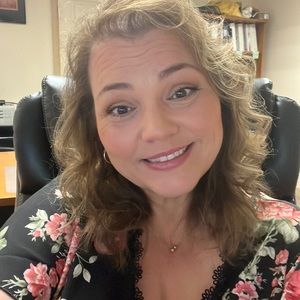 Meet your Posher, Cheri